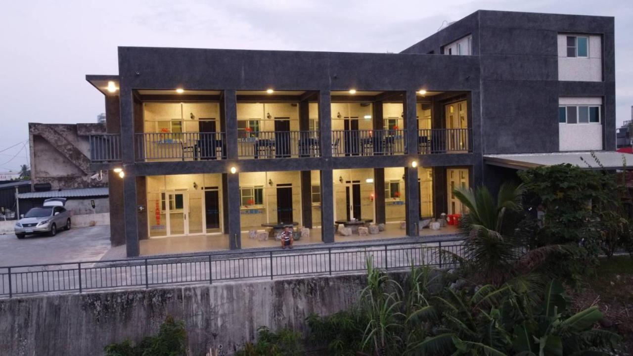 Taitung Crabs House Apartment Chenggong Exterior photo